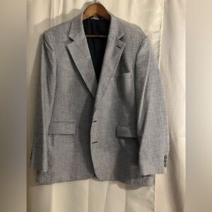 Oakton Ltd. Men's Classic Gray Wool Silk Blazer